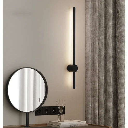 Sleek Glow - Linear LED Wall Lamp in Premium Aluminum